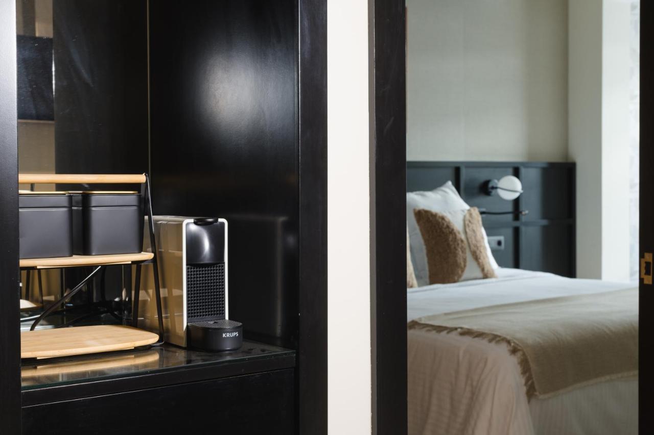 Blue Marina Suites - Boutique Apartments Арресифе Экстерьер фото