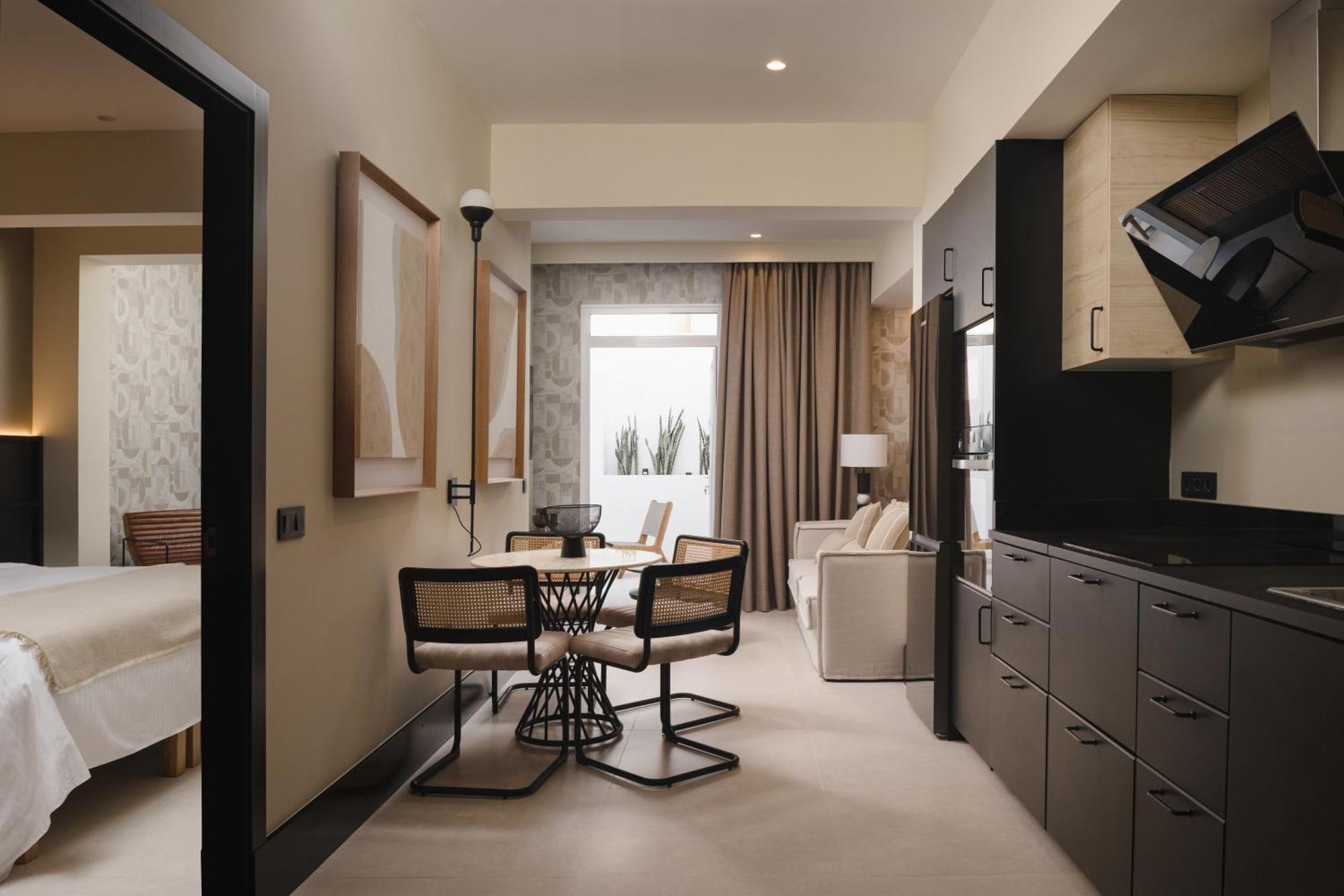 Blue Marina Suites - Boutique Apartments Арресифе Экстерьер фото