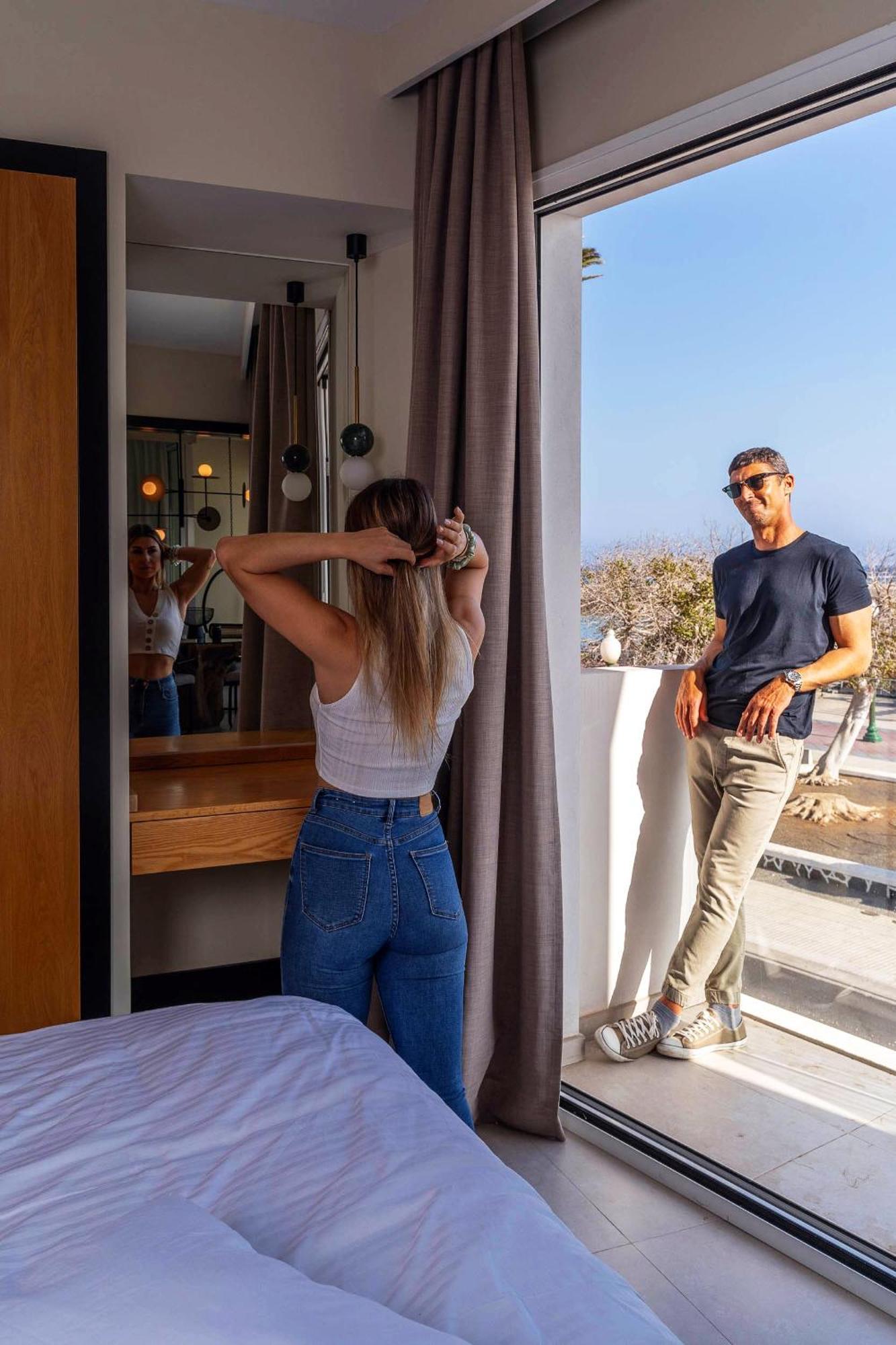 Blue Marina Suites - Boutique Apartments Арресифе Экстерьер фото